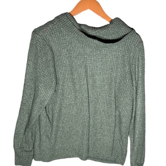 Torrid Green Sweater Size 0 (L) - Picture 2 of 4